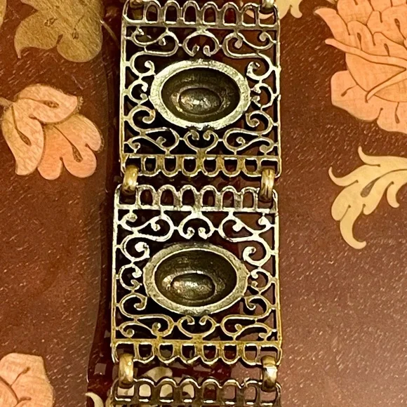 RARE Vintage Vendome Ornate Brass Bracelet Set With Clip/Screw back Earrings